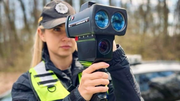 Papír ustupuje technologiím. Policie ČR chce přejít na elektronické pokuty