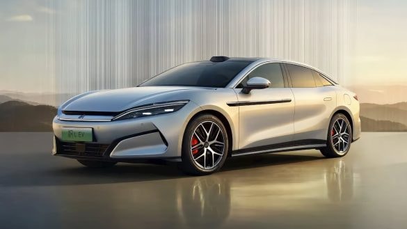 Má se Toyota strachovat? Čínský BYD chce být největší automobilkou světa